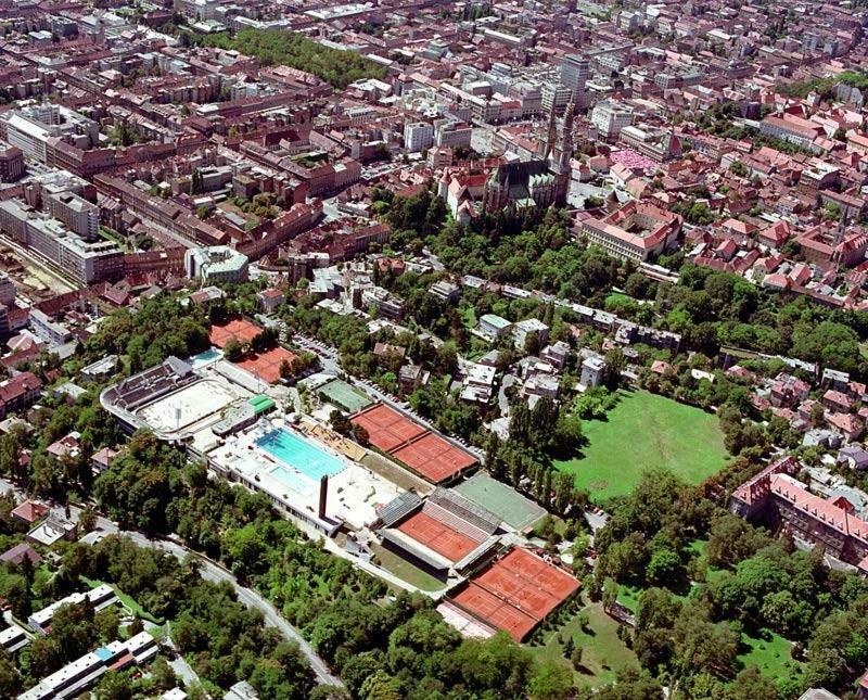 Hostel Poolside Zagreb Extérieur photo