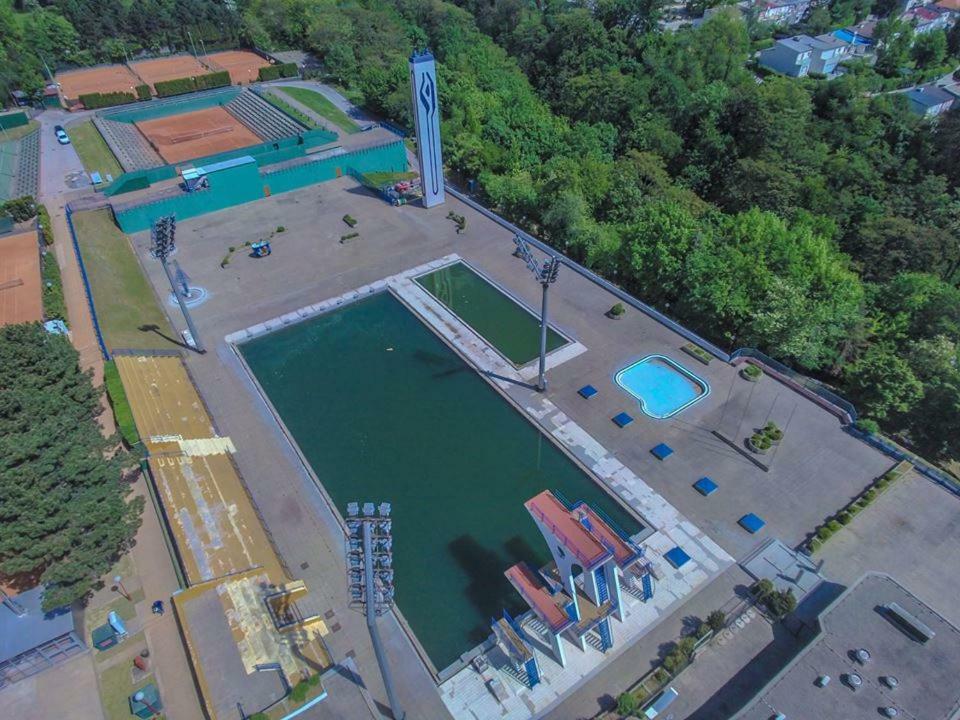 Hostel Poolside Zagreb Extérieur photo